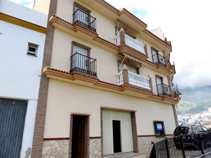 Image No.2-5 Bed Townhouse for sale