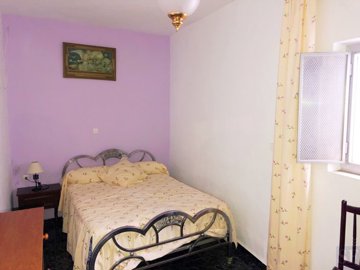th824-05