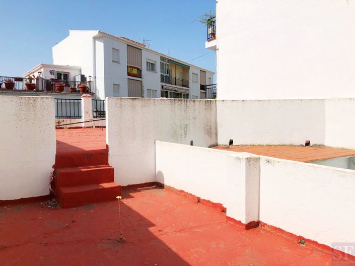 Image No.10-3 Bed Townhouse for sale