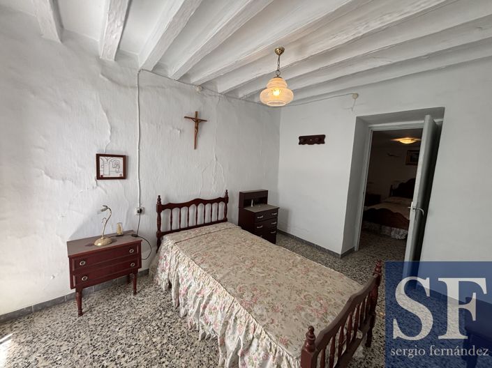 Image No.12-3 Bed Townhouse for sale