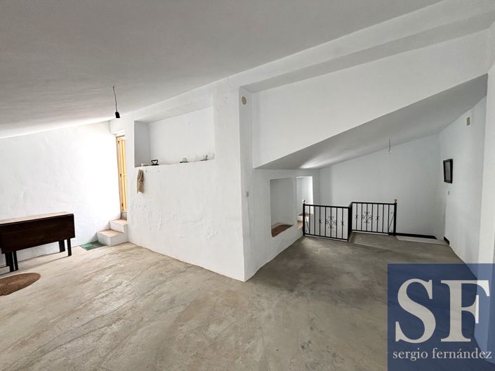 Image No.15-3 Bed Townhouse for sale