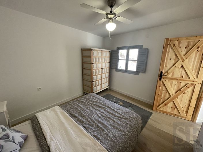 Image No.14-2 Bed Townhouse for sale