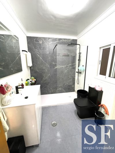 Image No.6-2 Bed Townhouse for sale