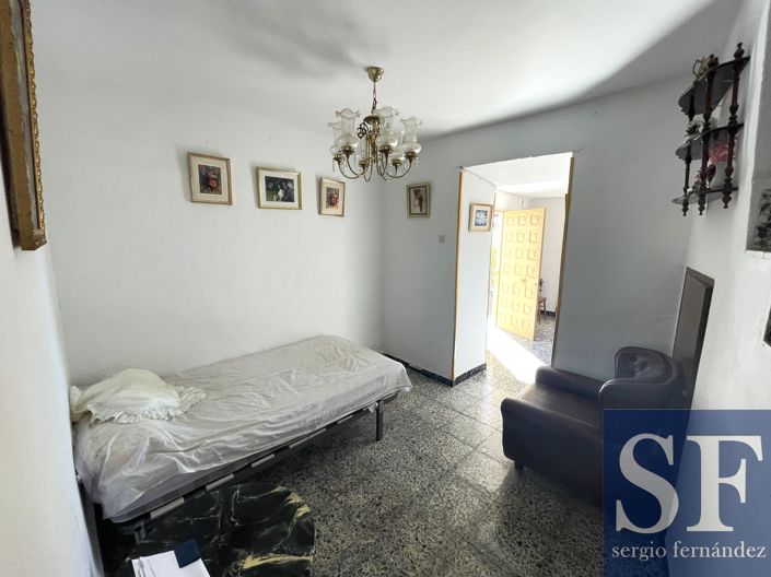 Image No.4-5 Bed Townhouse for sale