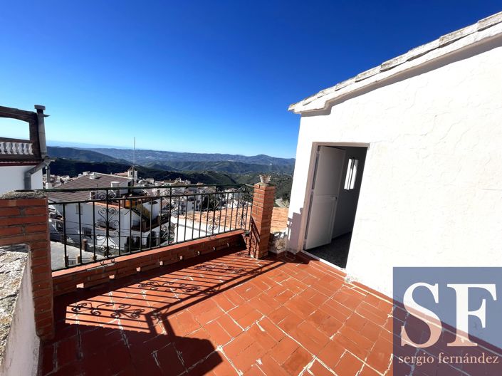 Image No.6-5 Bed Townhouse for sale