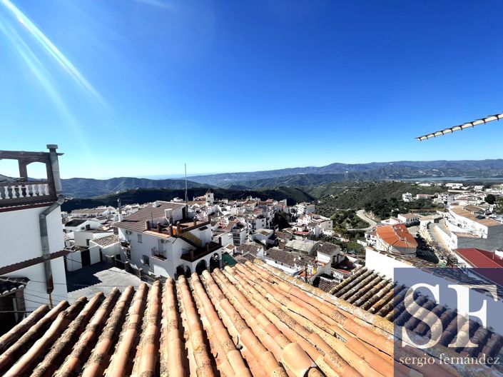 Image No.9-5 Bed Townhouse for sale