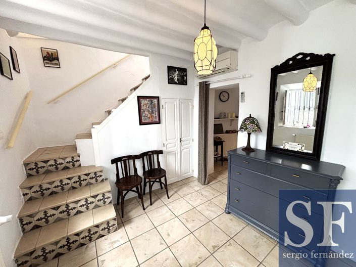 Image No.13-2 Bed Townhouse for sale