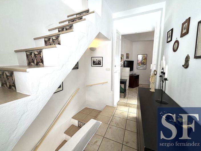Image No.15-2 Bed Townhouse for sale