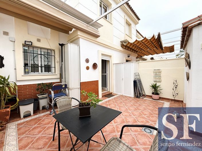 Image No.14-3 Bed Townhouse for sale