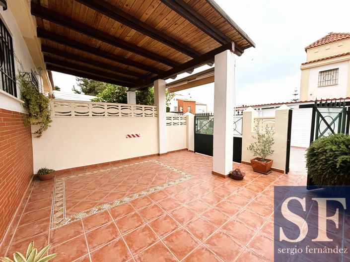 Image No.15-3 Bed Townhouse for sale