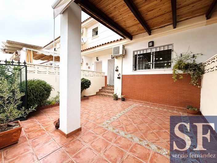 Image No.16-3 Bed Townhouse for sale