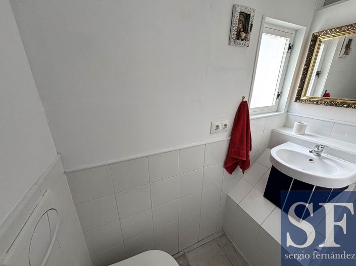 Image No.11-2 Bed Townhouse for sale