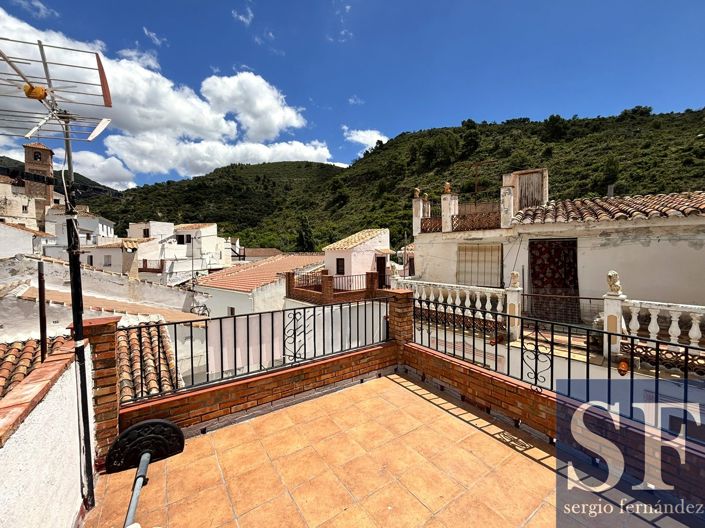 Image No.14-2 Bed Townhouse for sale