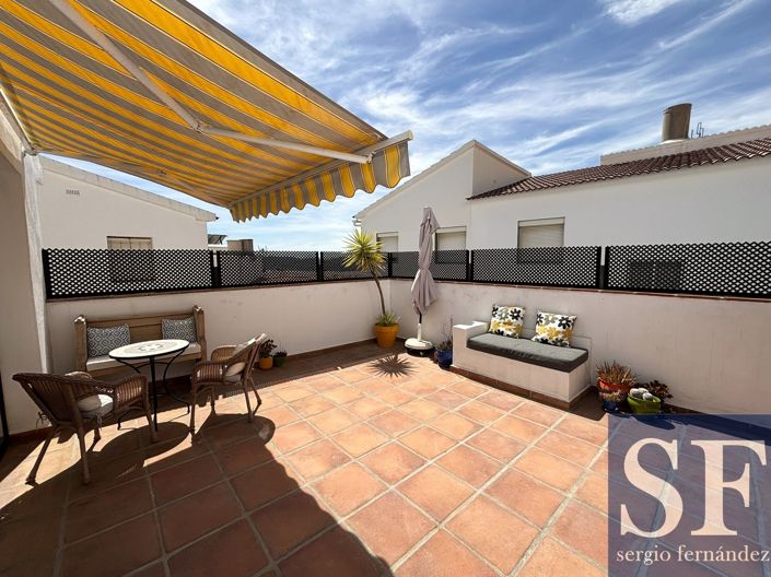 Image No.13-2 Bed Townhouse for sale