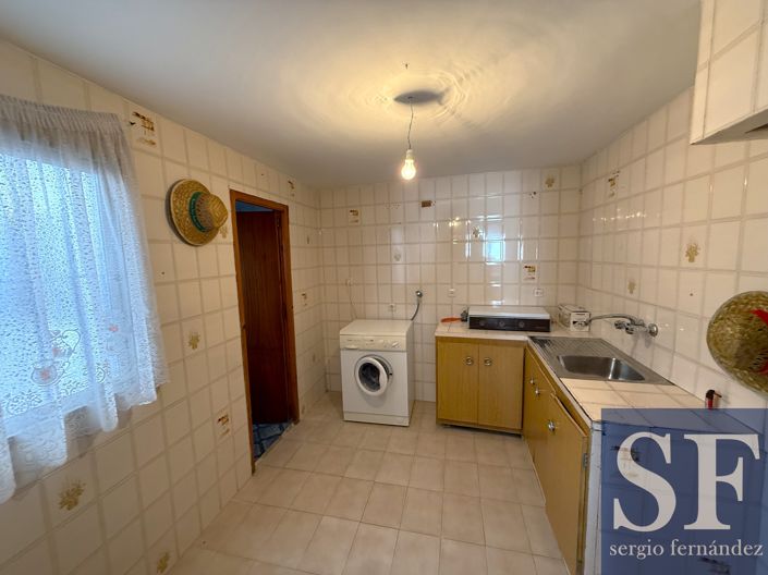 Image No.14-5 Bed Townhouse for sale