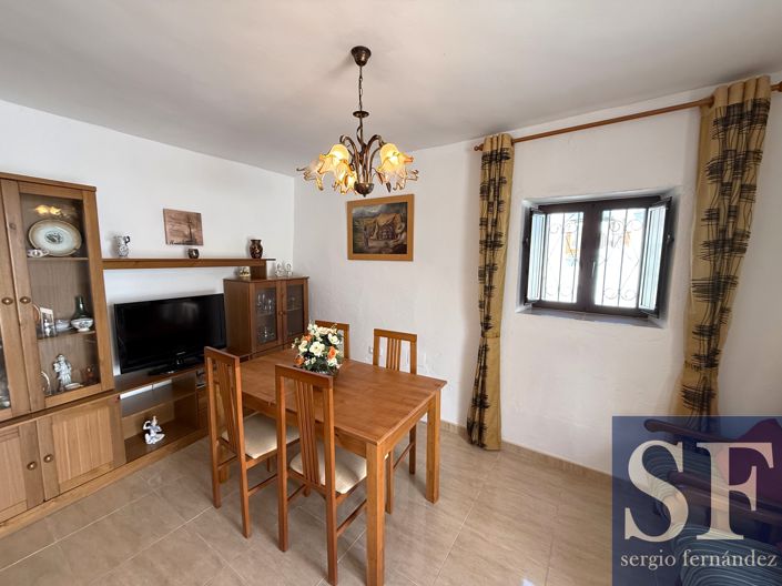 Image No.3-5 Bed Townhouse for sale