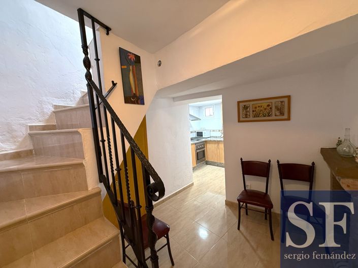 Image No.6-5 Bed Townhouse for sale