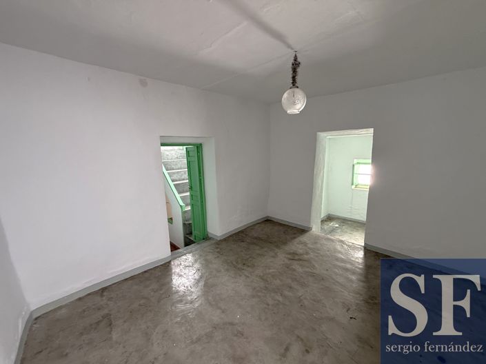 Image No.11-3 Bed Townhouse for sale