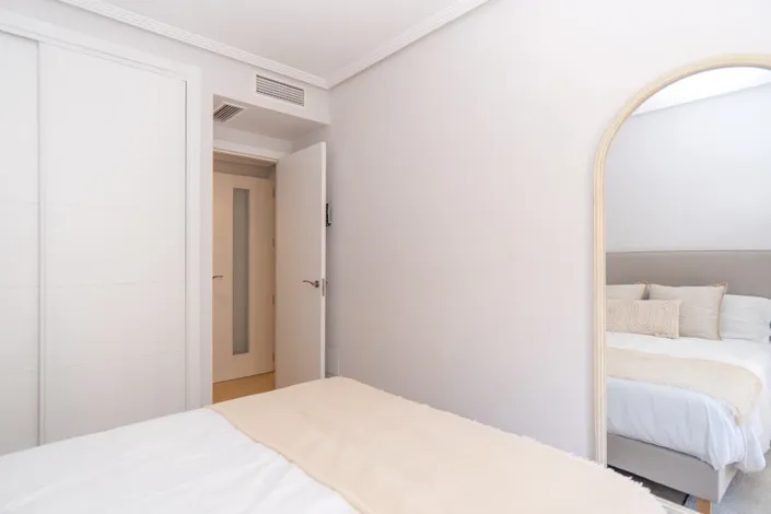 Image No.18-2 Bed Apartment for sale