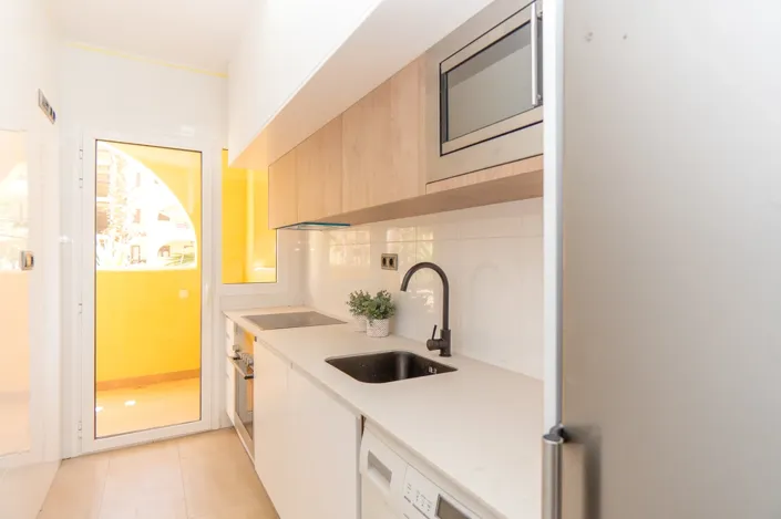 Image No.21-2 Bed Apartment for sale