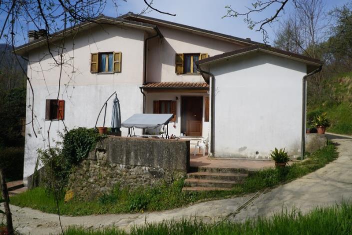 Image No.2-5 Bed House for sale