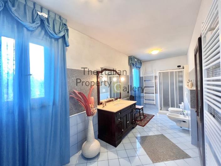 Image No.39-5 Bed House/Villa for sale