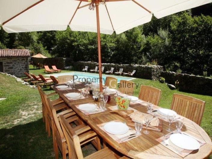 Image No.2-5 Bed House for sale