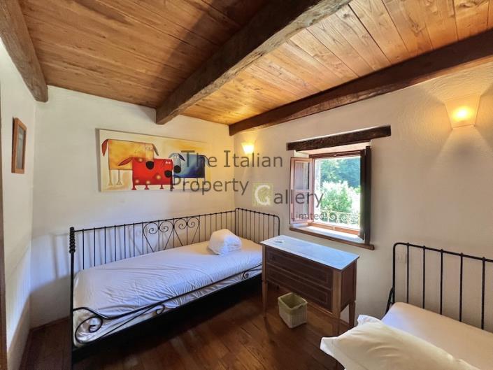 Image No.39-5 Bed House for sale