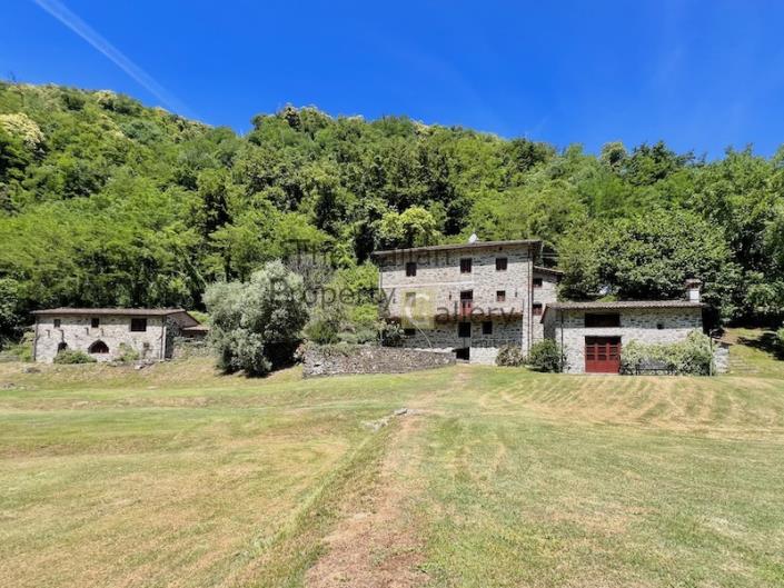 Image No.50-5 Bed House for sale
