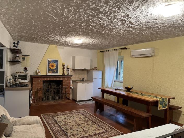 Image No.17-2 Bed House for sale