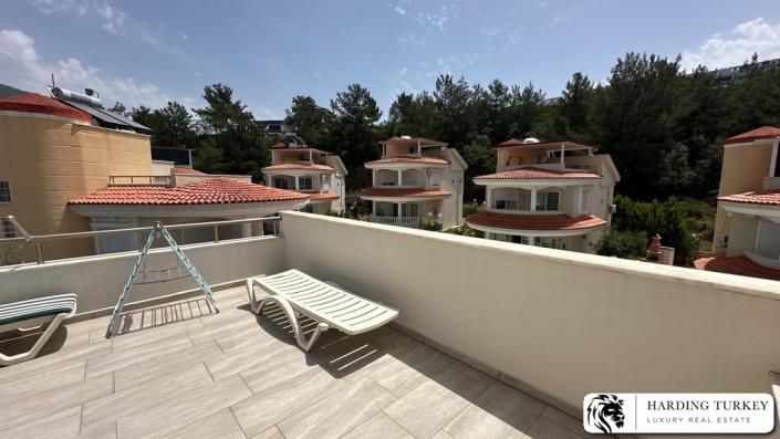 Image No.48-4 Bed Villa / Detached for sale