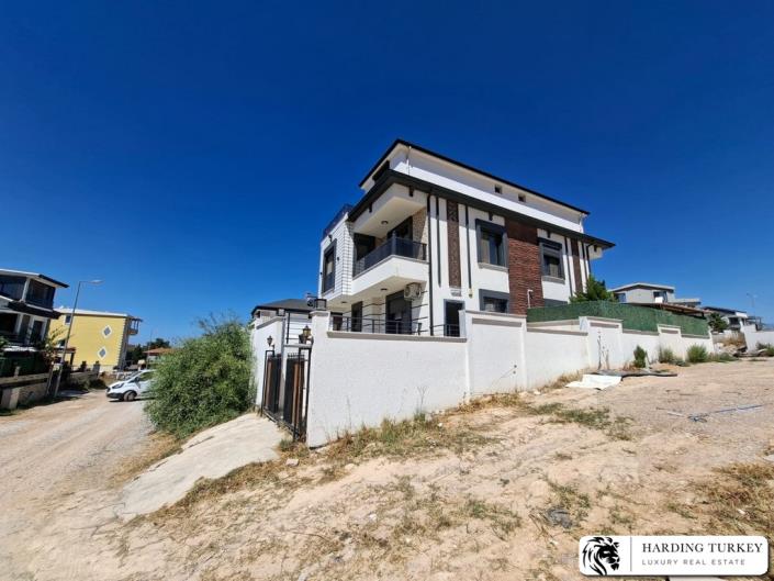 Image No.3-3 Bed Semi-Detached for sale