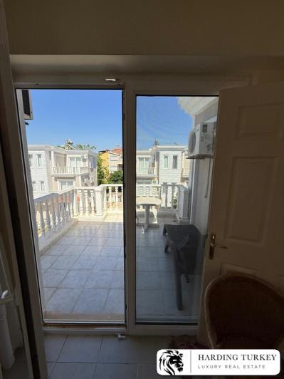 Image No.28-4 Bed Semi-Detached for sale