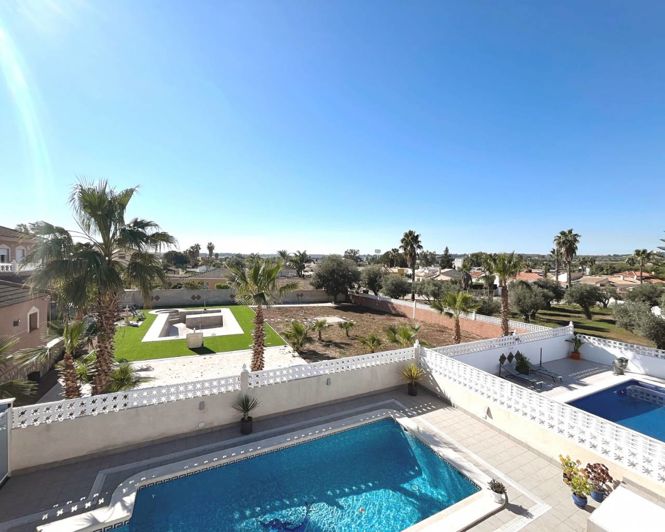 Image No.29-3 Bed Villa for sale