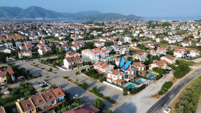 Image No.2-4 Bed Villa for sale