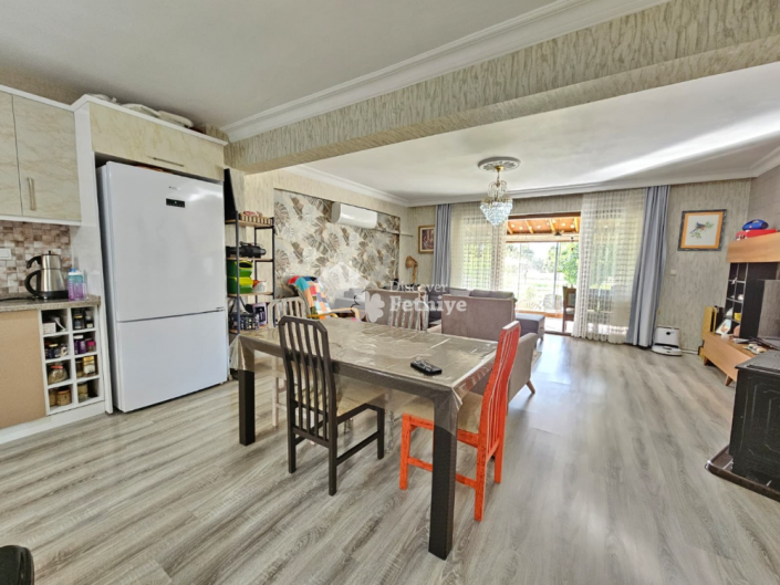 Image No.9-4 Bed Villa for sale