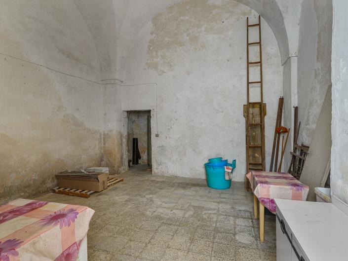 Image No.30-2 Bed Apartment for sale