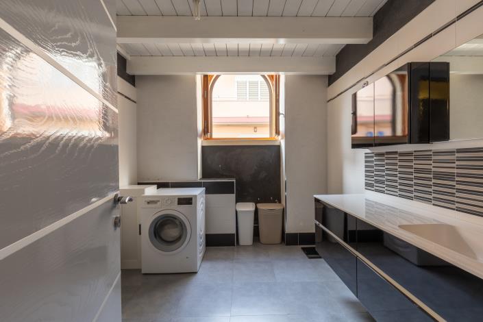 Image No.10-2 Bed Townhouse for sale