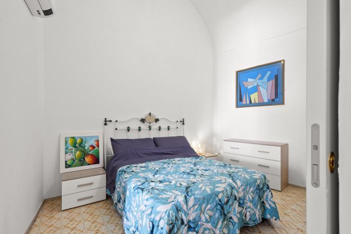 Image No.10-1 Bed Apartment for sale
