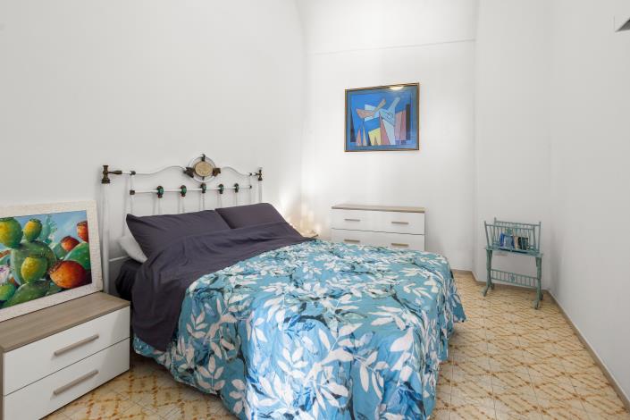 Image No.12-1 Bed Apartment for sale