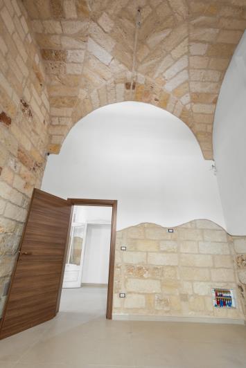 Image No.24-3 Bed Apartment for sale