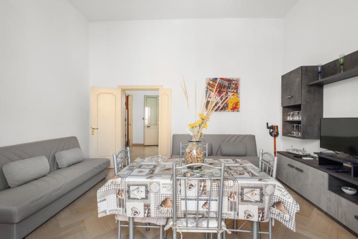 Image No.2-2 Bed House for sale