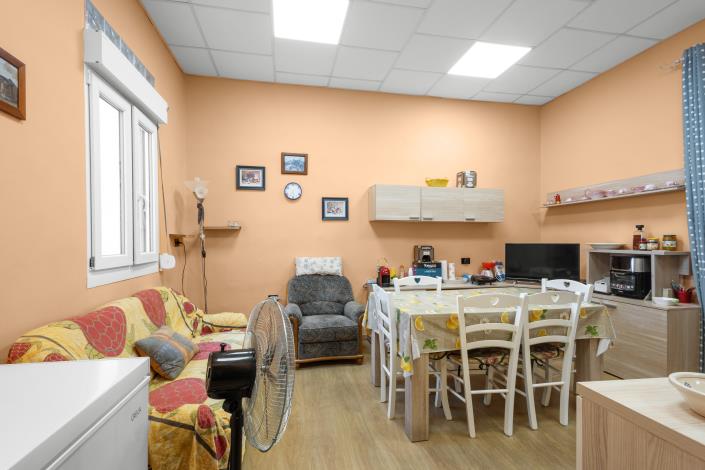 Image No.3-2 Bed House for sale