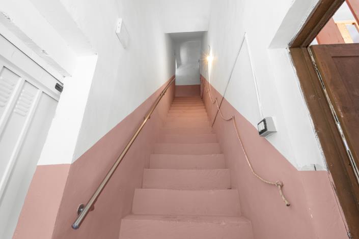Image No.17-2 Bed House for sale