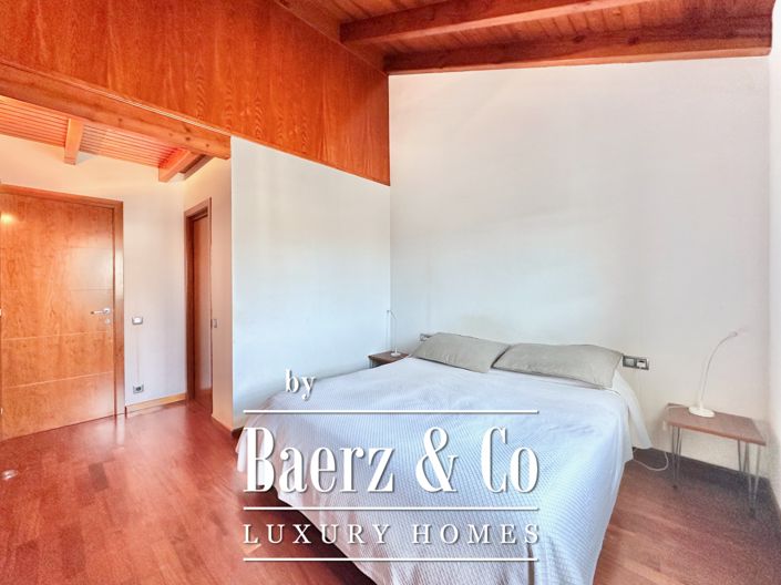 Image No.21-5 Bed Apartment for sale