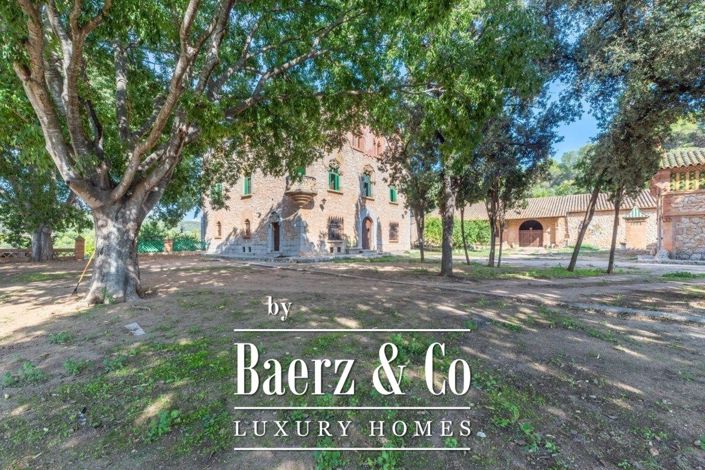 Image No.12-16 Bed Country House for sale
