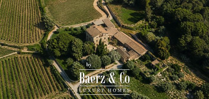 Image No.8-16 Bed Country House for sale