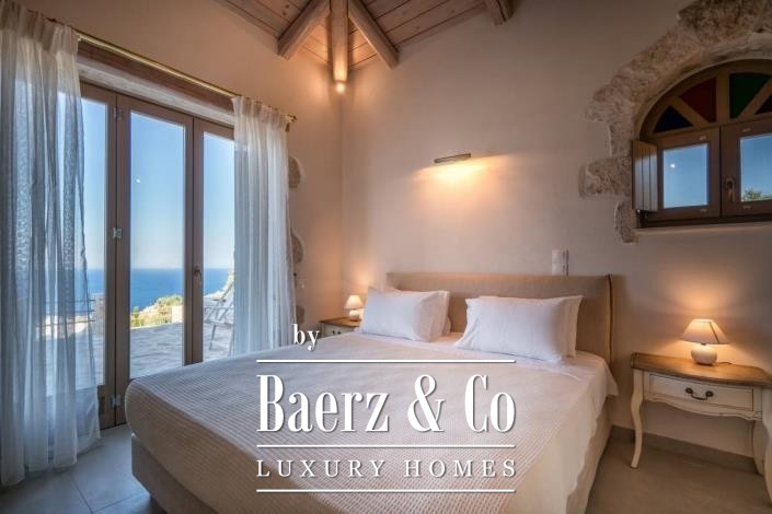 Image No.11-4 Bed Villa for sale
