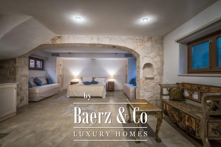 Image No.7-4 Bed Villa for sale