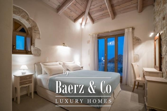 Image No.9-4 Bed Villa for sale
